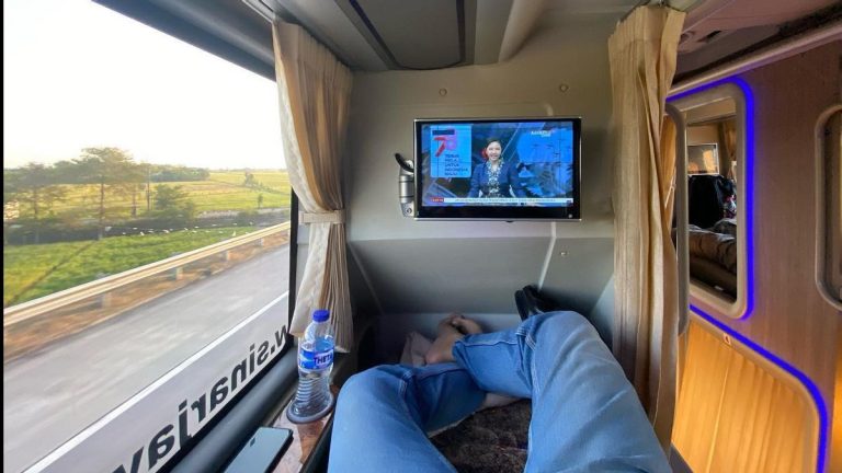 Sleeper bus