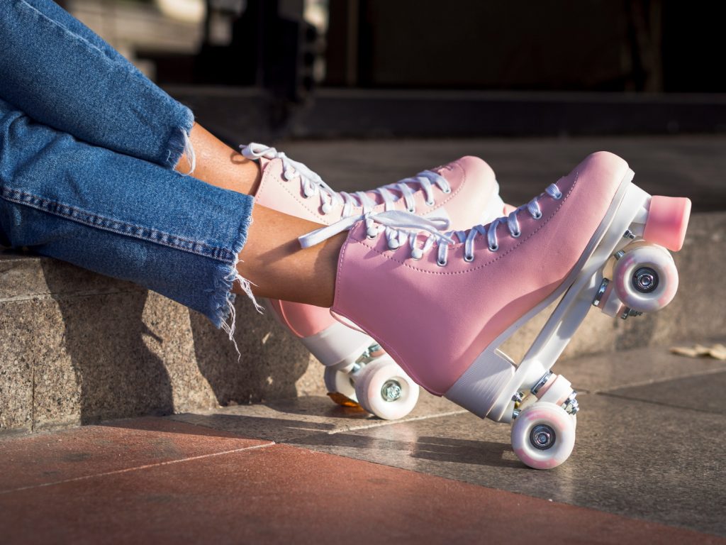 Sepatu skating