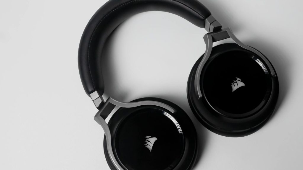 Headphone
