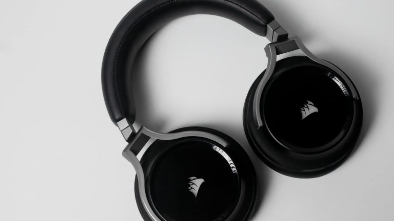 Headphone